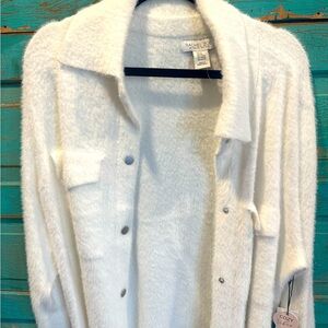 Rachel Zoe White Fuzzy Cardigan- super COZY! Wear as a shirt or jacket!zoom in👀